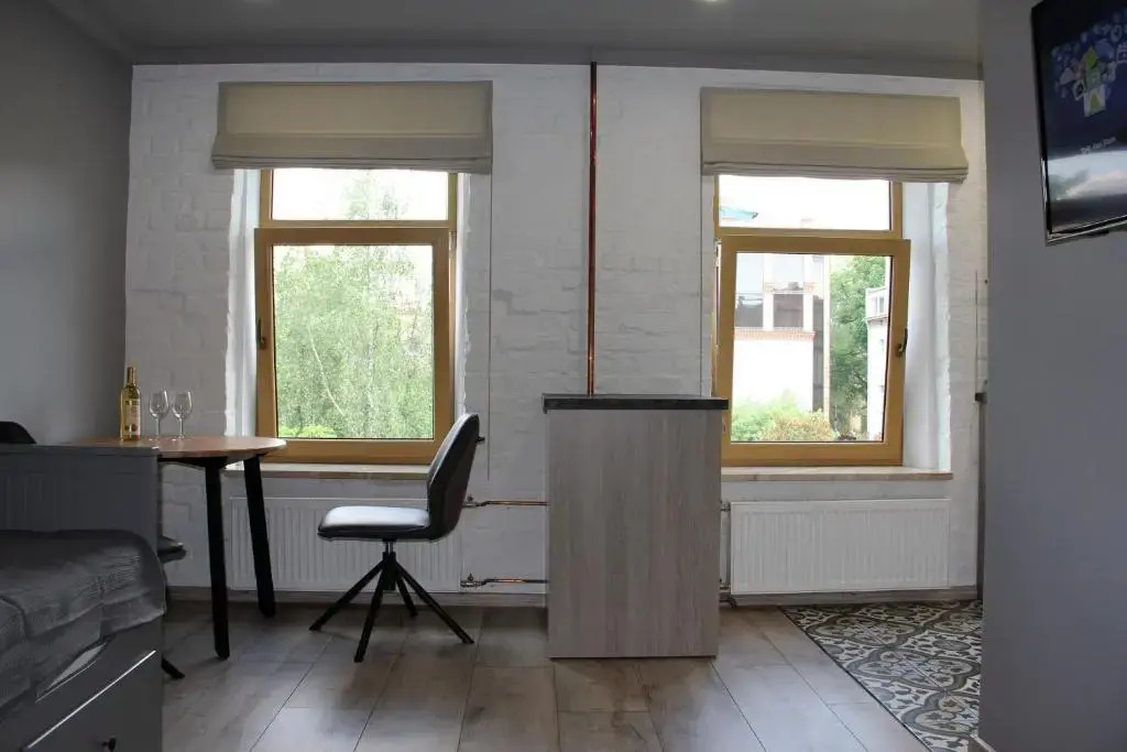 Quiet loft with free parking