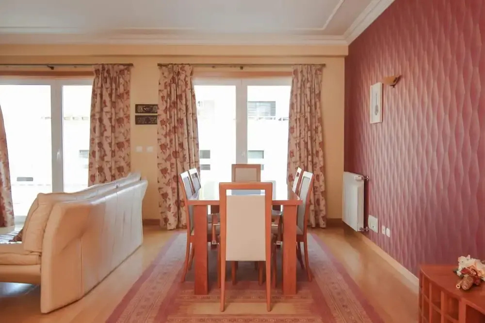 3 Bedroom Apartment by the Sea with Balcony