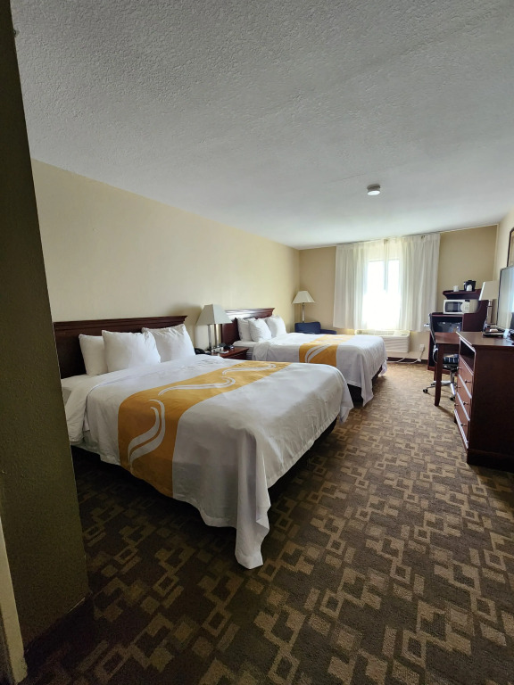 Quality Inn I-70 at Wanamaker