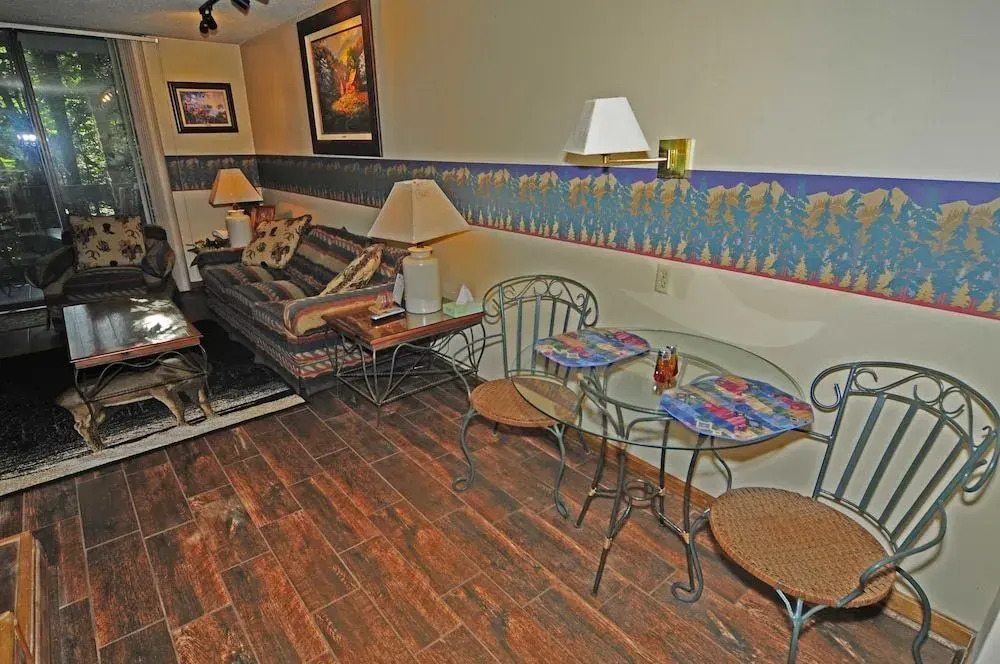 167 Bear Creek 1 Bedroom 1 Bathroom Condo