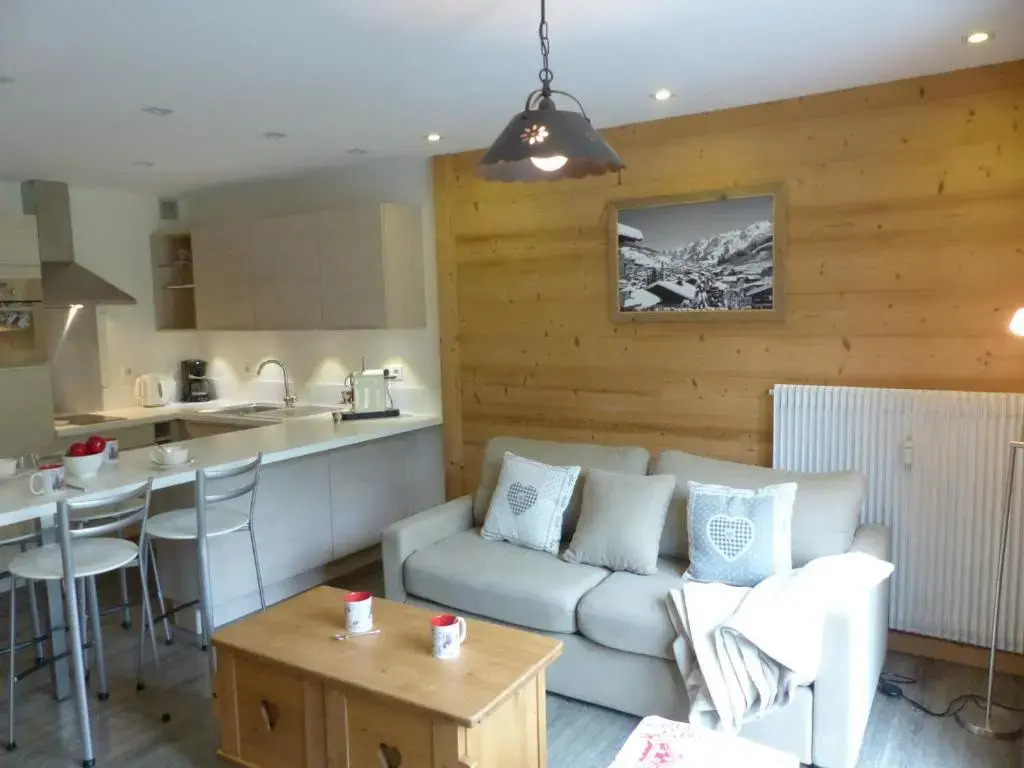 Appartement La Clusaz, 2 pièces, 4 personnes - FR-1-437-52