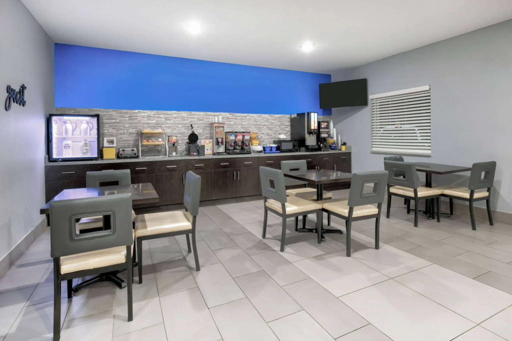 Days Inn by Wyndham Zachary LA
