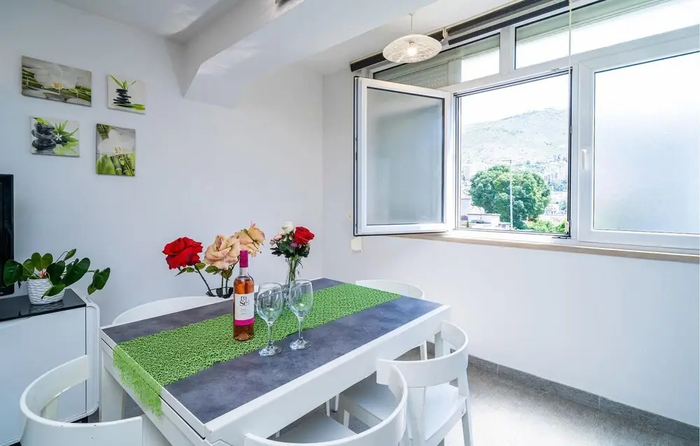 Nice Apartment in Dubrovnik With Wifi and 2 Bedrooms