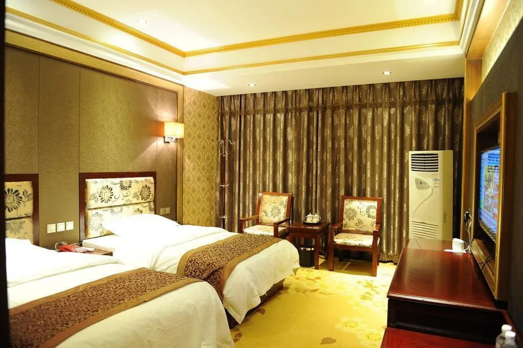 Sunlight Holiday Big Hotel