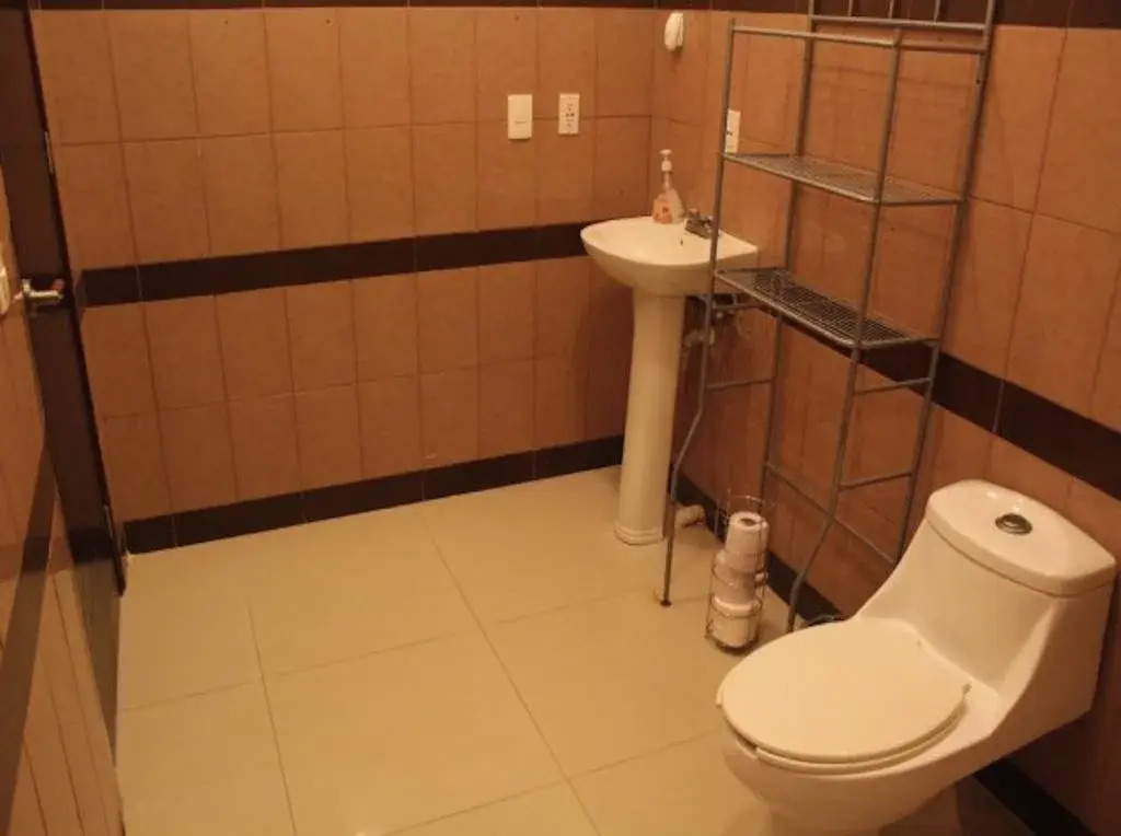 Quintana Roots Hostel