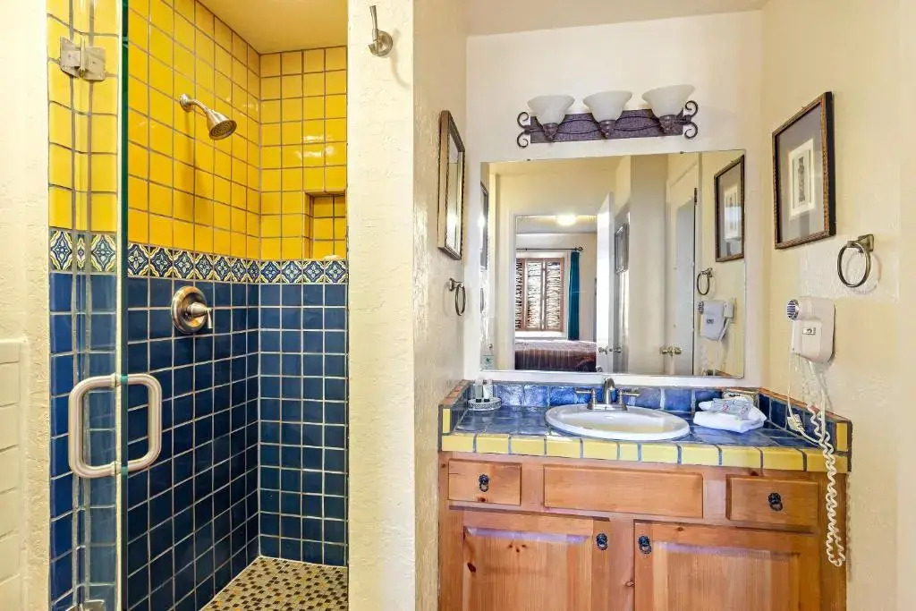 Fort Marcy Suites by All Seasons Resort Lodging