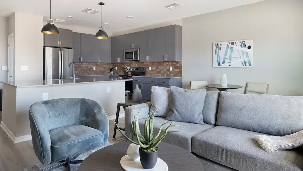 Landing Chic 1BD Pool Gym