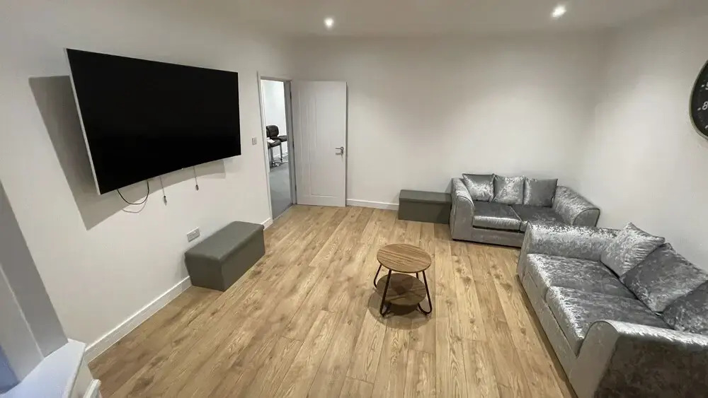 Beautiful 6 Bed House in Bexleyheath