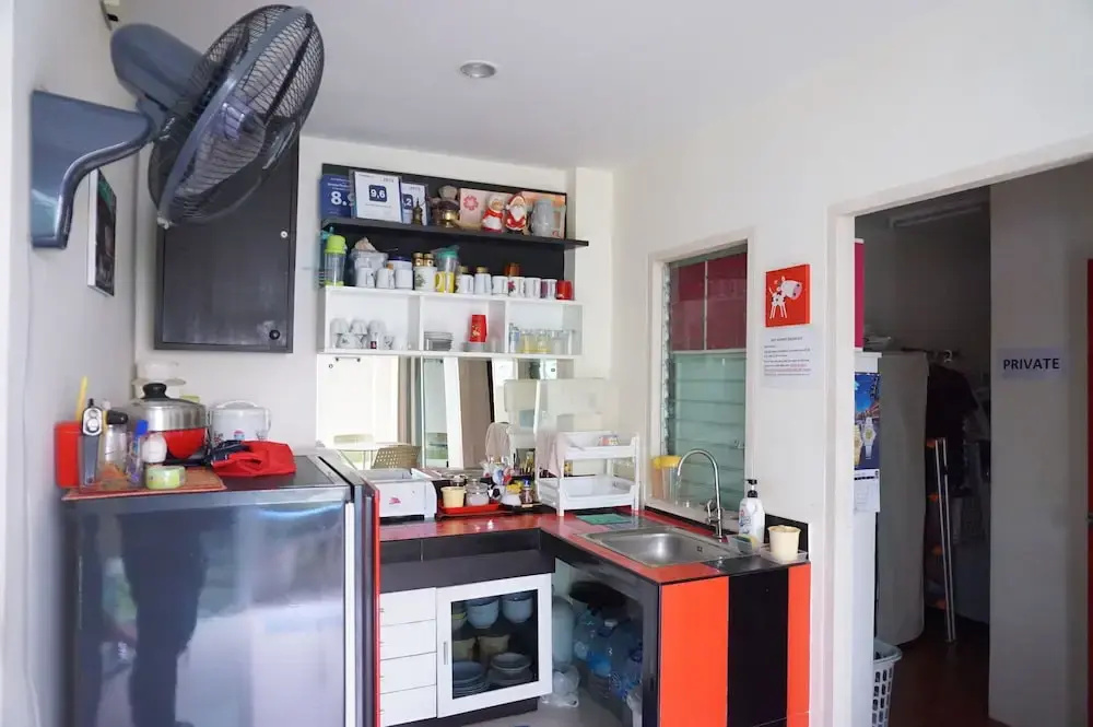 Ananas Phuket Hostel