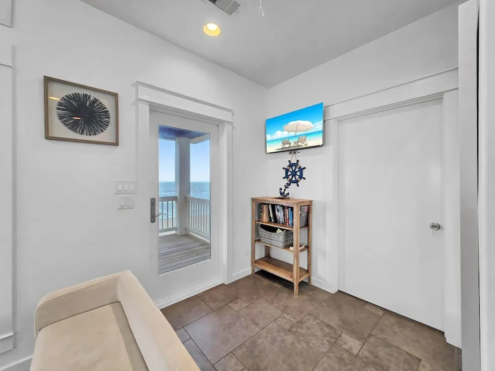 Crystal By The Ocean 4 Bedroom Home
