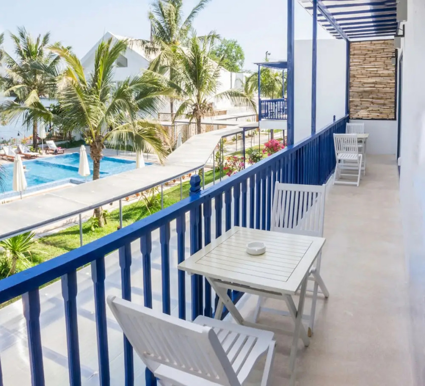 The B Resort