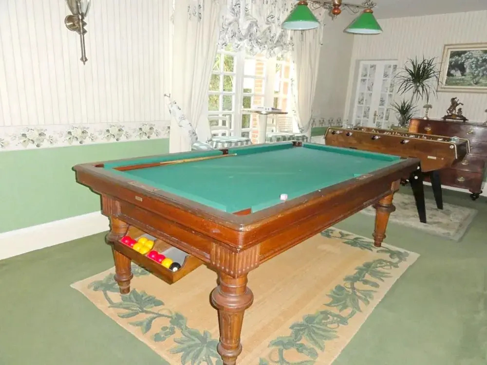 House With 2 Bedrooms in Bayeux, With Shared Pool, Enclosed Garden and Wifi