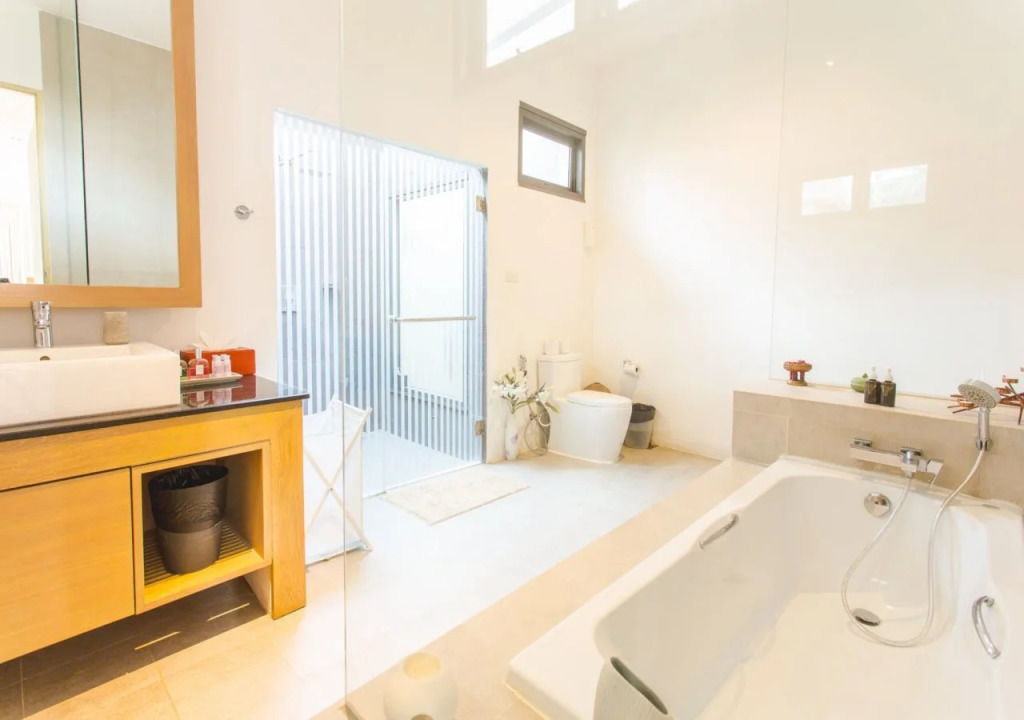 Seastone Pool Villa