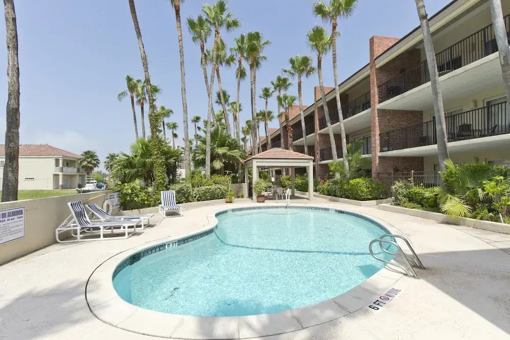 Villa Del Sol Condominium 304