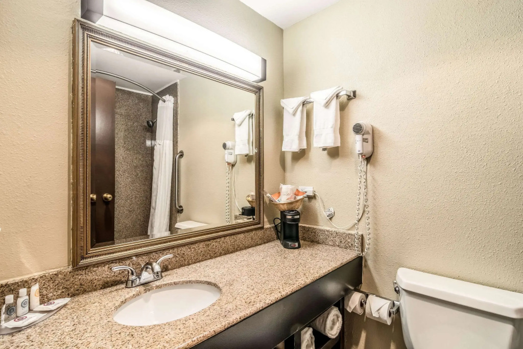 Spark by Hilton Des Plaines Chicago OHare