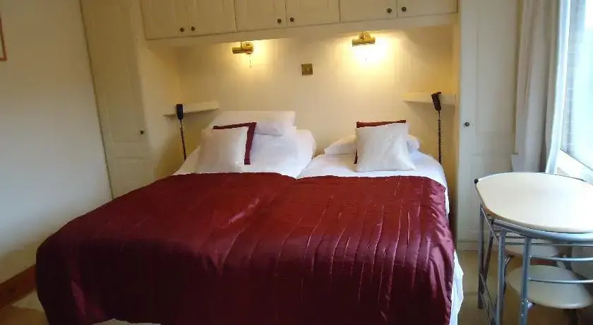 Shocarjen House B & B