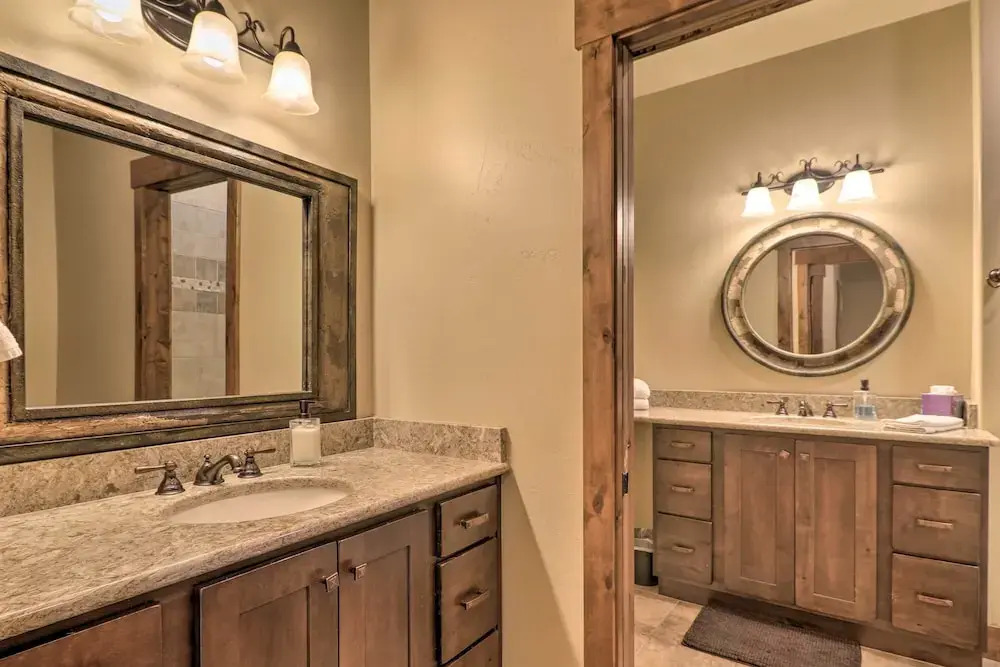 Walkable Bigfork Townhome: Fish, Hike & Ski!
