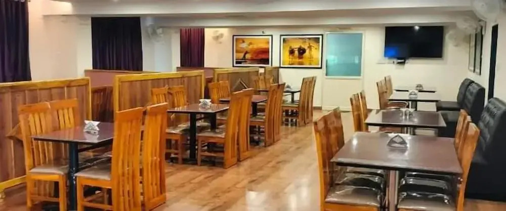 Hotel Radhma Residency