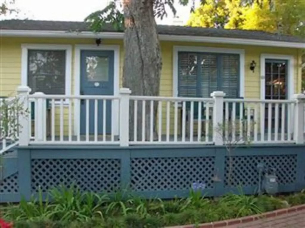 Secret Garden Inn & Cottages