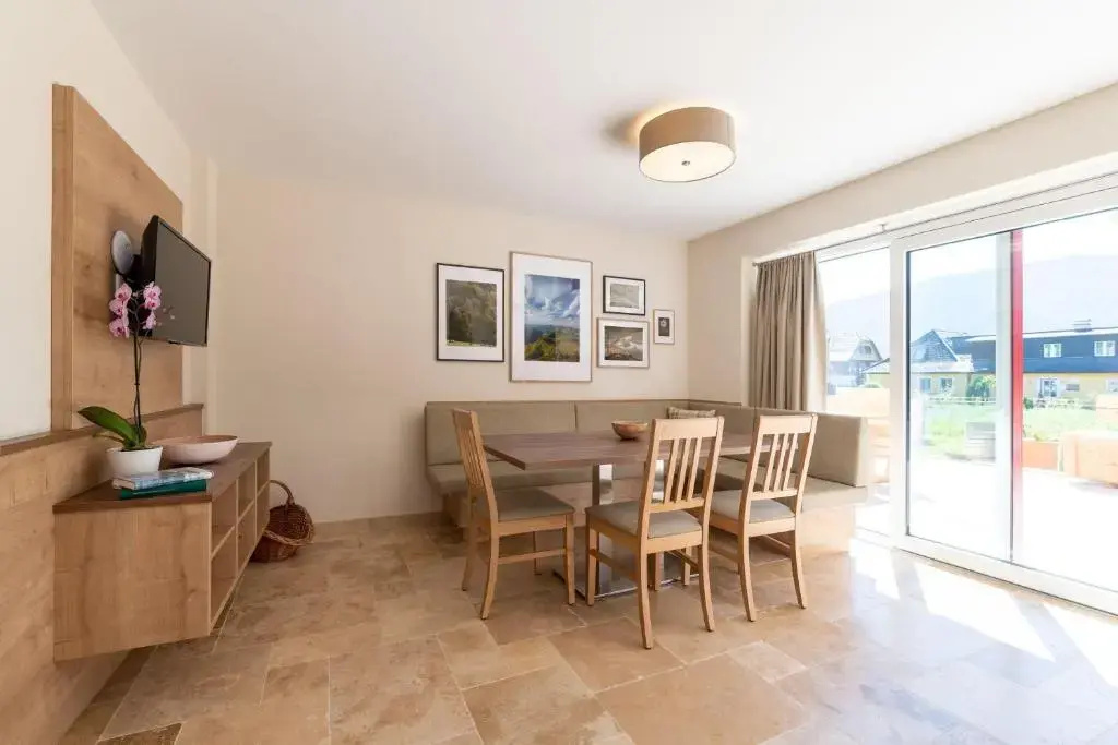 Ferienwohnung-Zaunkoenig-zentral-gelegen-zum-Schwimmbad-100-Meter-und-zum-Skigebiet-nur-3-km