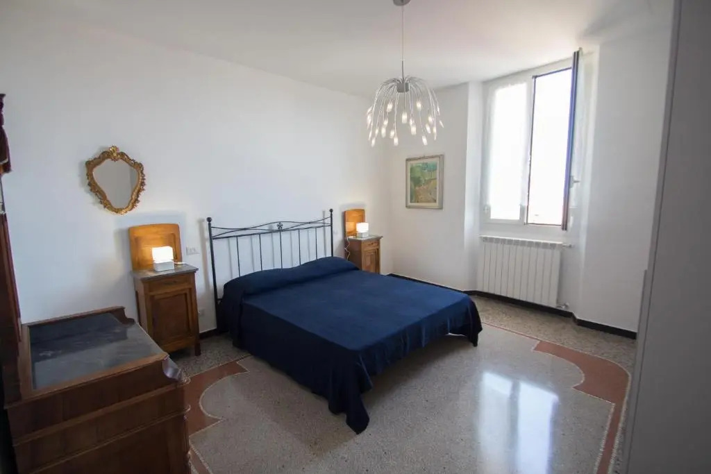 Appartamento di 5 locali,8 posti letto vista mare