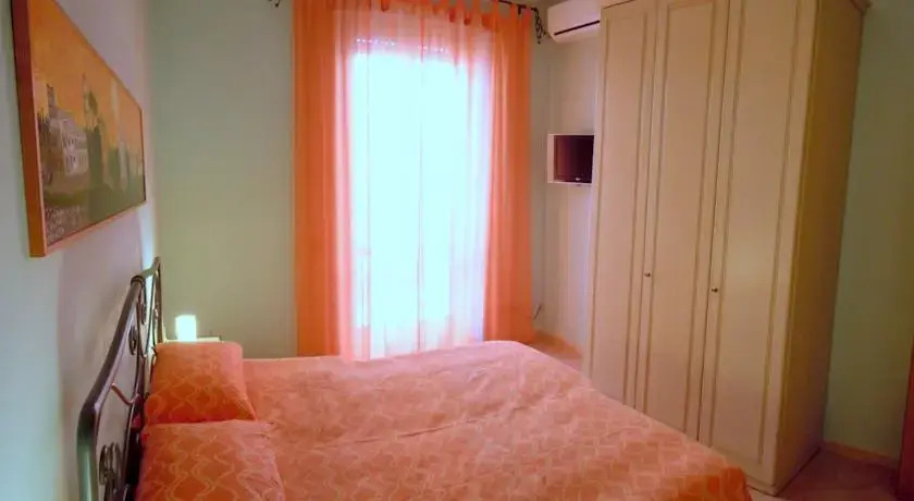 Roma Dreams Home