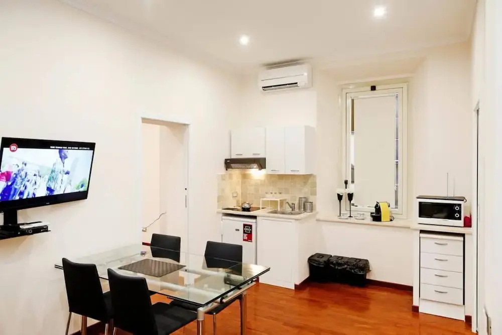 Spanish Steps Suite 128