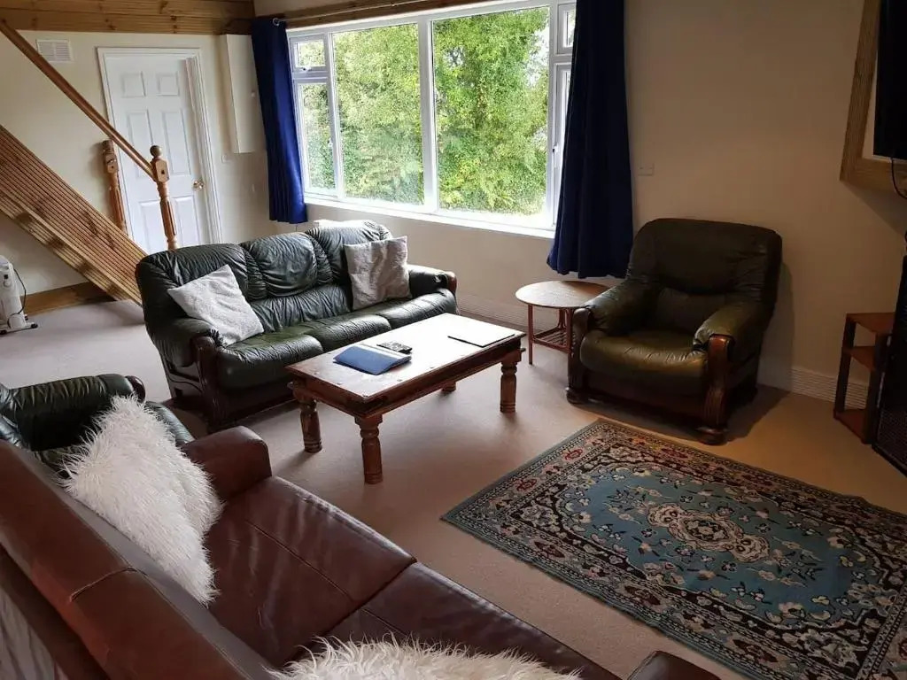 The Studio, Lowenva