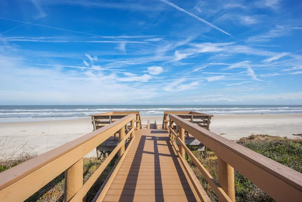 Spyglass 32 by Distinctive Beach Rentals