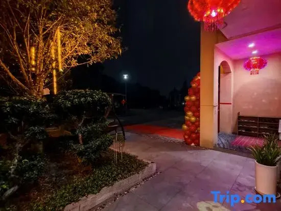 Yichang Sanxia Fengqiwu Villa