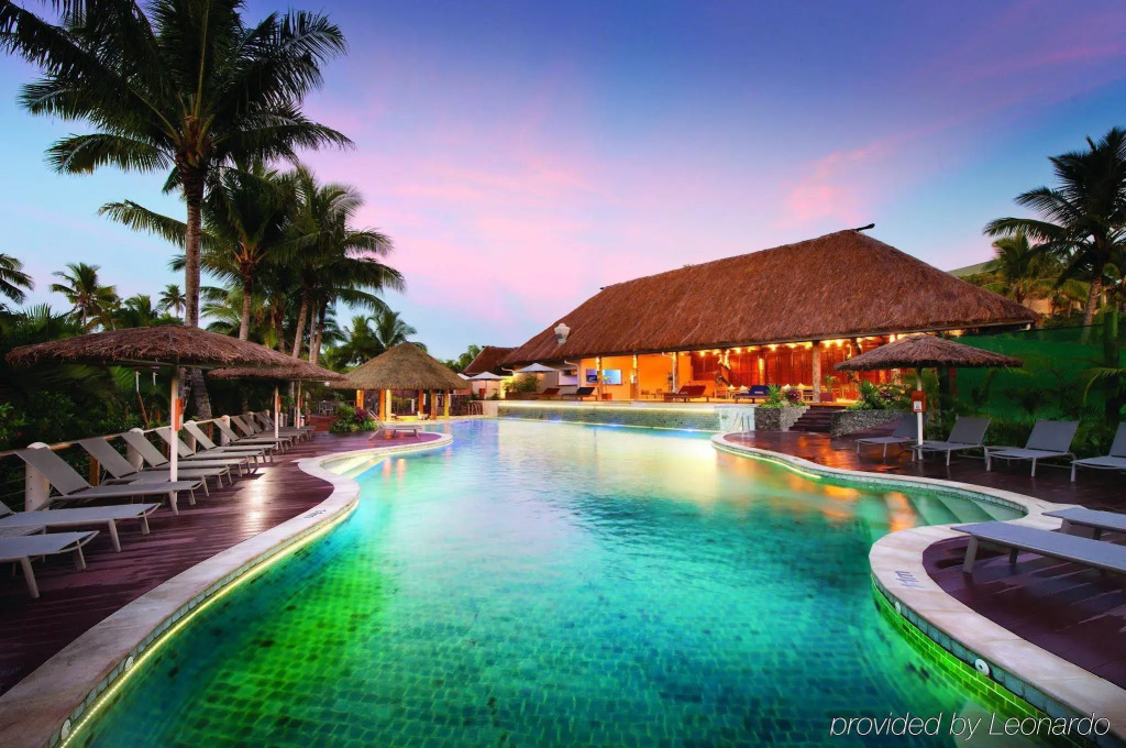 Outrigger Fiji Beach Resort