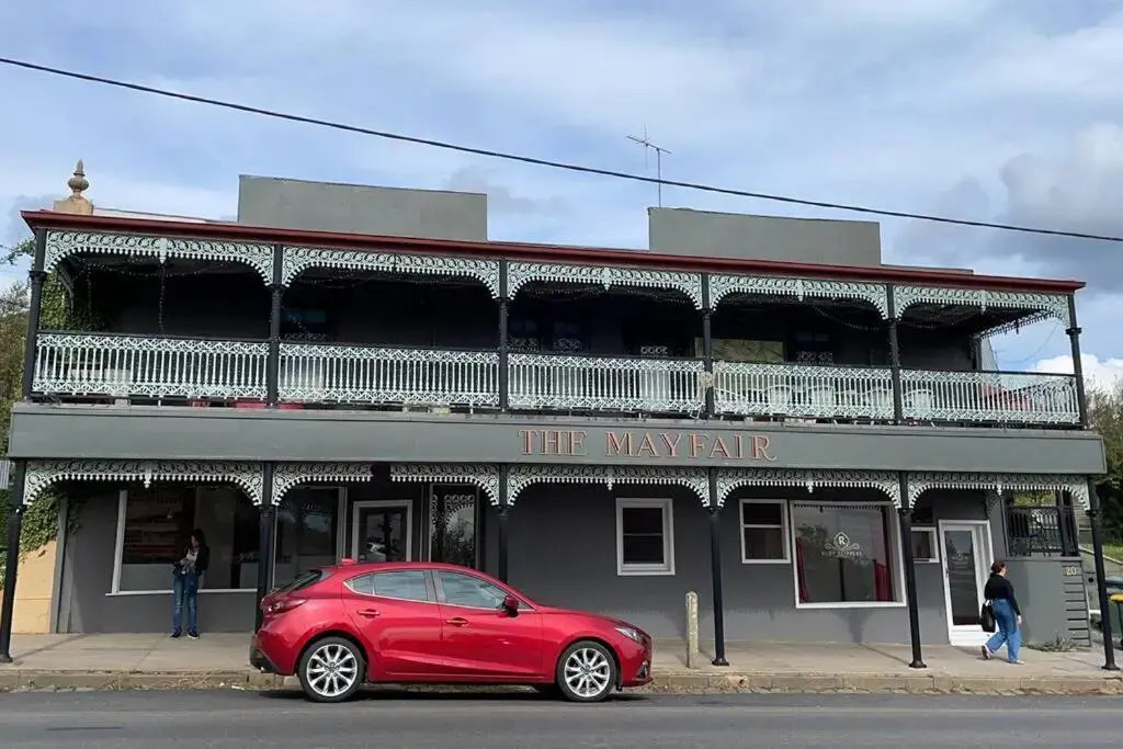 The Mayfair, 4 -bed rooms accommodation Daylesford
