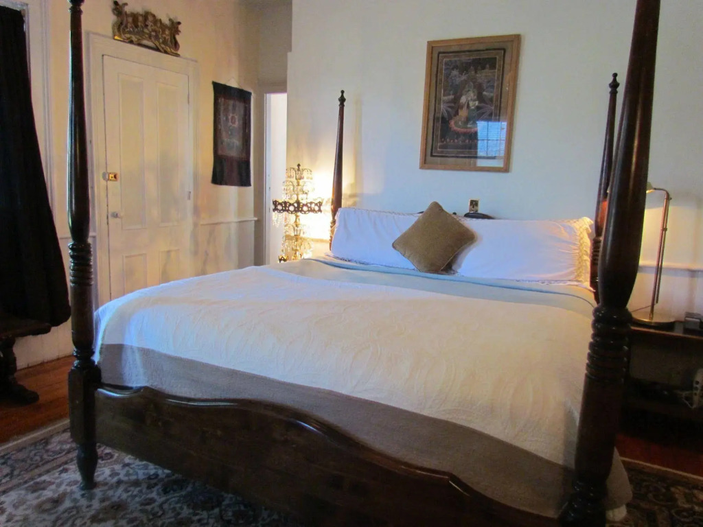 26 Warren B&B