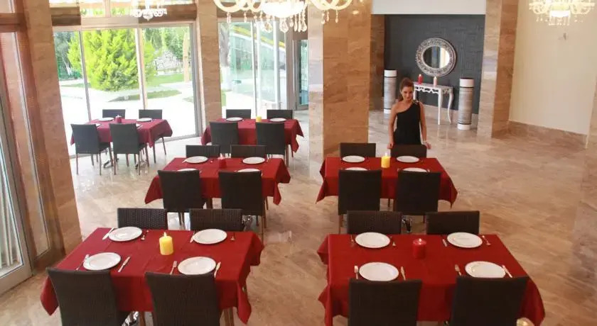 Cinar Hotel