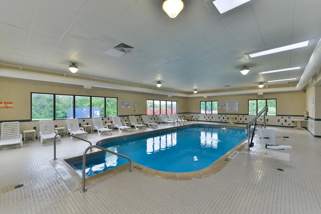 Comfort Suites near Route 66