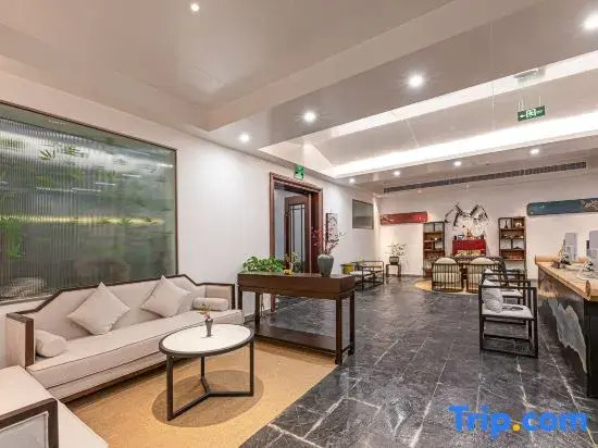 Jinhua Youyou Luming Hotel
