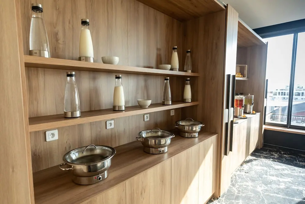 Le Barracuda & Spa, pieds dans leau, vue mer, espace bien-être offert