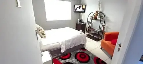 Goodwood Neo & Ruks guest house