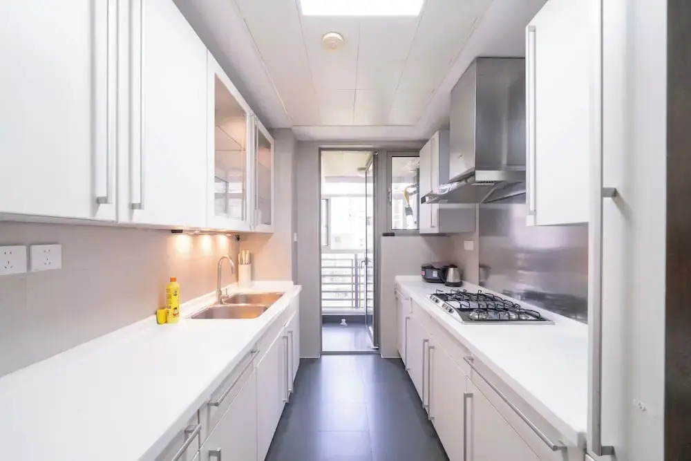 Tyms Premium 3BR 2BA Apt Walk to Metro
