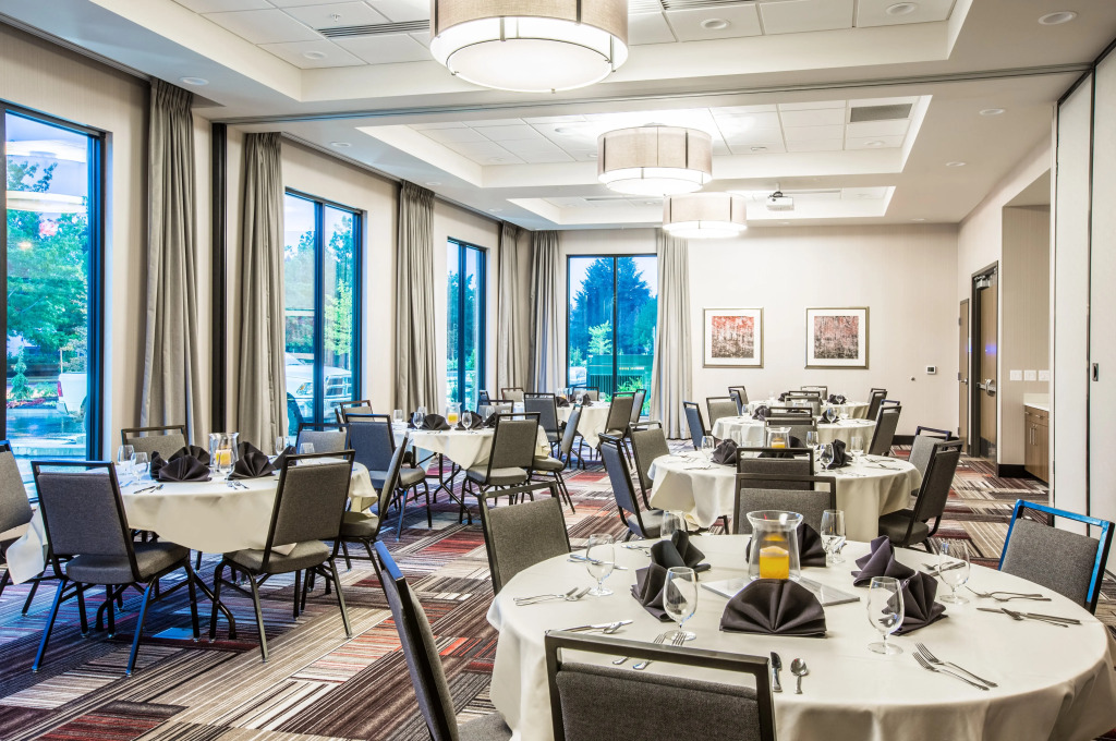 Holiday Inn Portland West - Hillsboro by IHG
