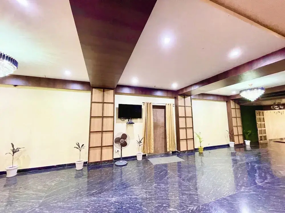 Hotel Janaki Pride - near Temple
