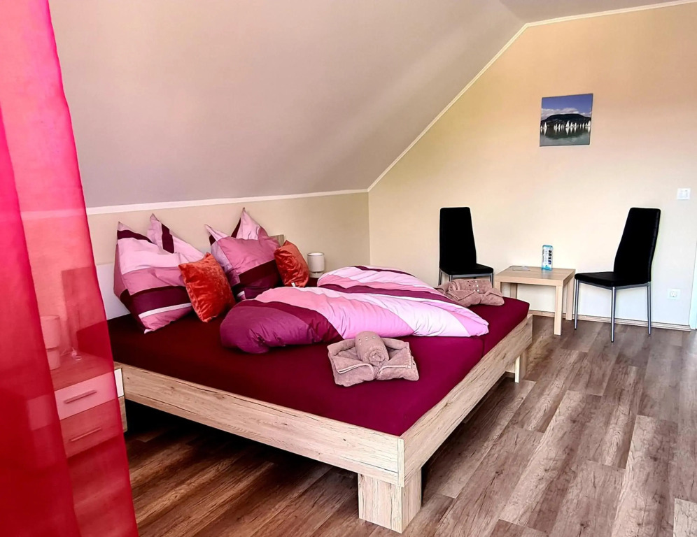Nap-Hold Apartman