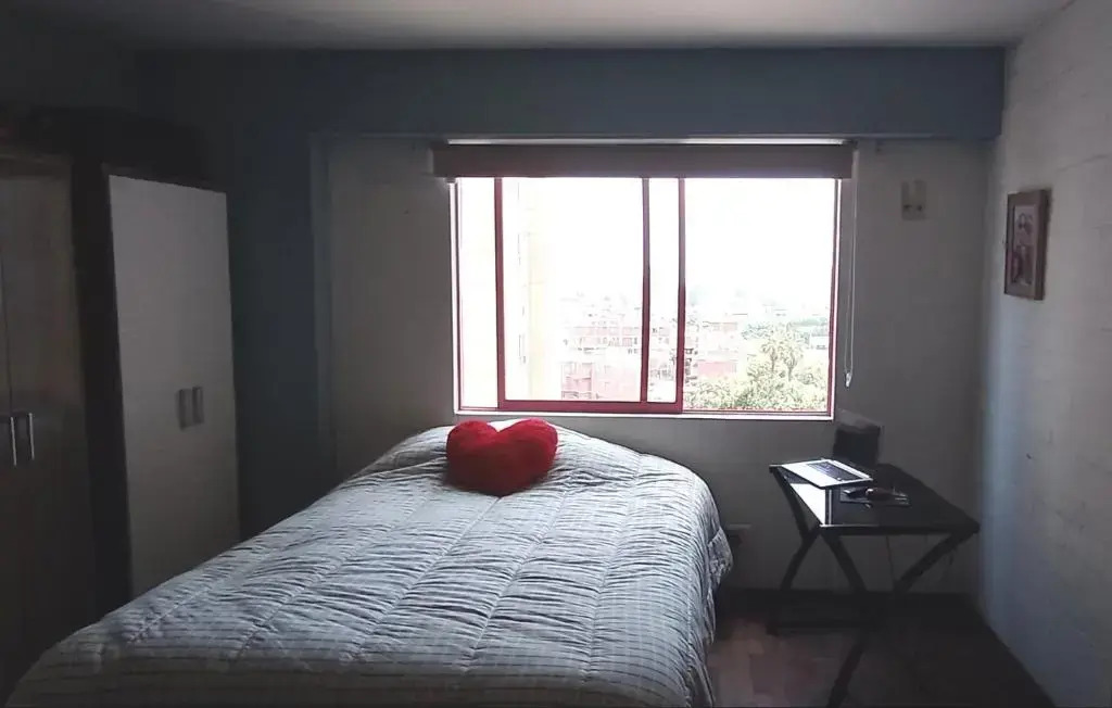Cozy Room - Rosa Arimborgo
