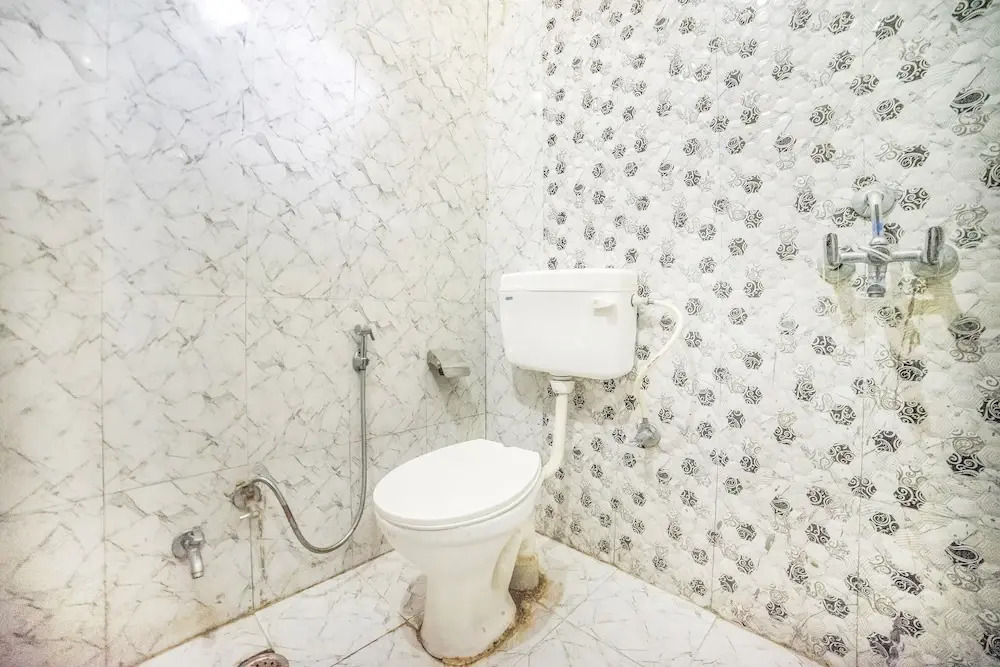 FabHotel Landmark Awadh