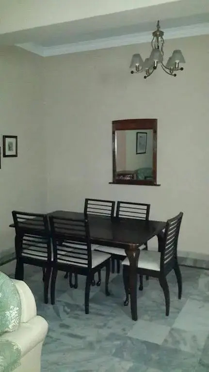 Golden City Apartment - Leisure Holiday Resorts
