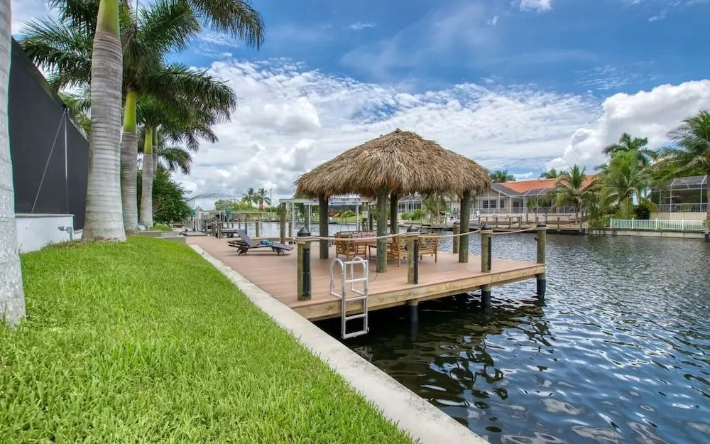 Villa Salt Life