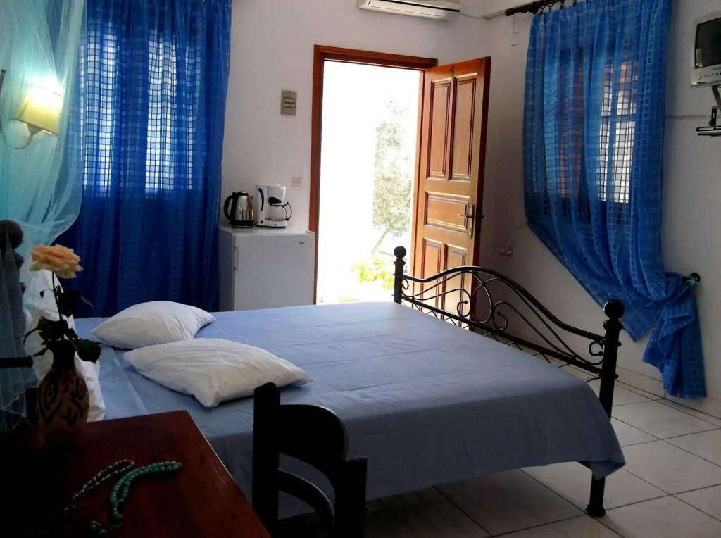 Artemis Bungalows