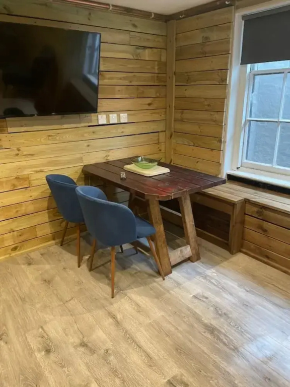 Seaside 1 Bedroom Carbon Neutral Apartment in Brighton