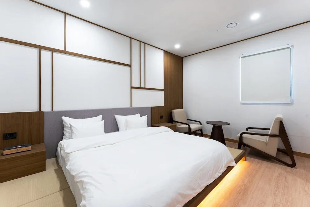 Shilla Legacy Hotel