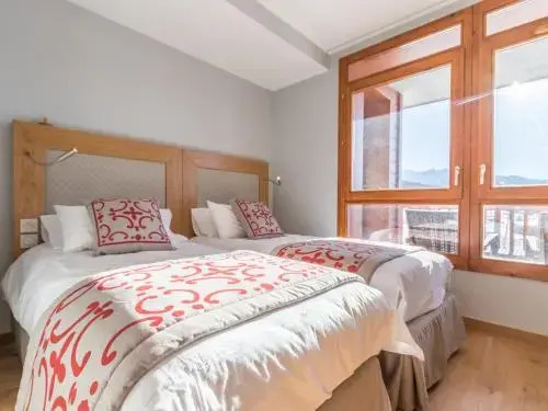 Apartment Monarques 703
